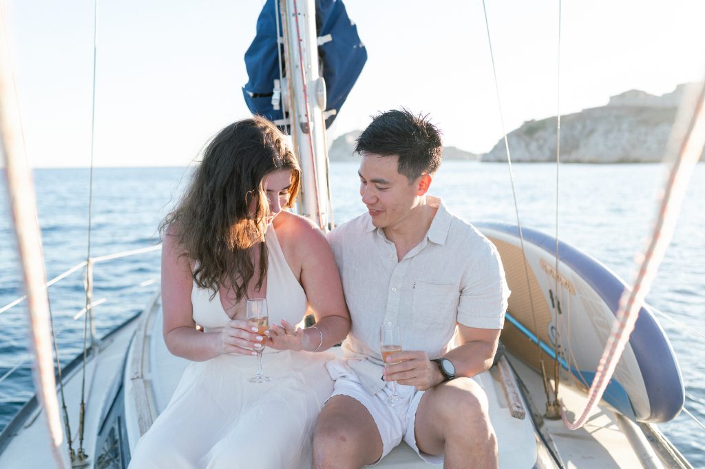 From Australia to Provence for his surprise proposal in Marseille