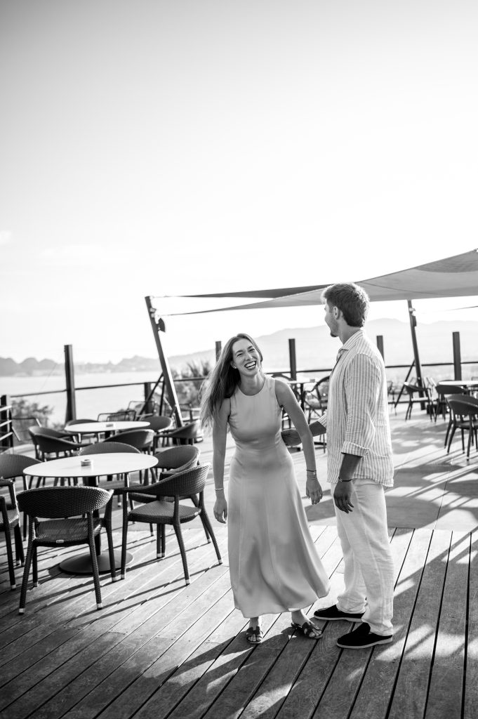Couple during their photo session afte their proprosal in provence, black and white pitcure by sylvia calmet destination wedding photographer in the south of france