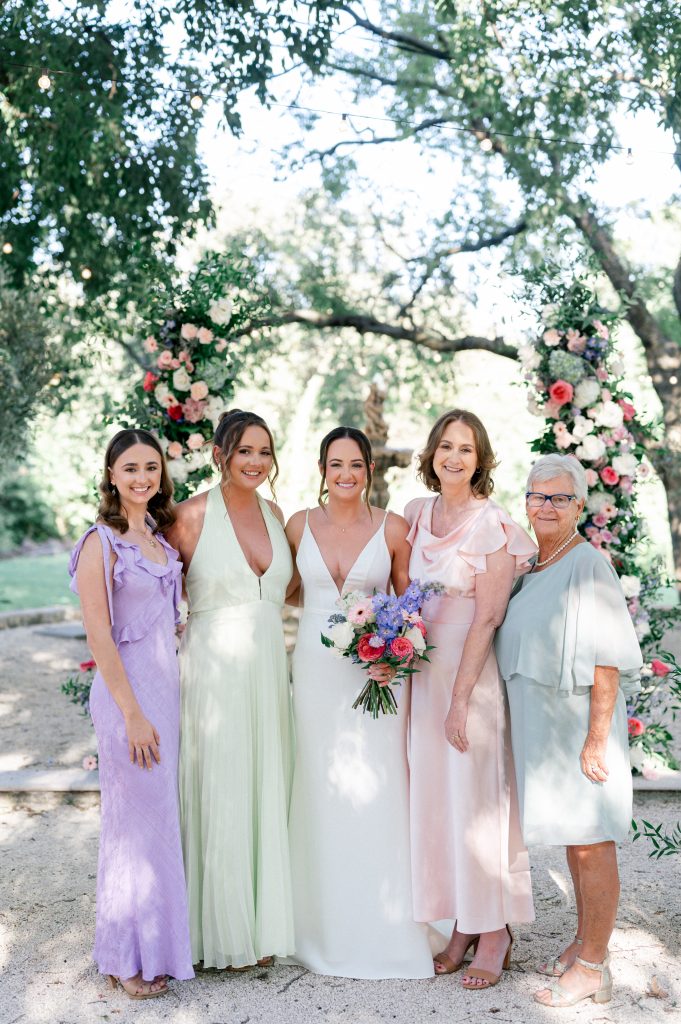 Family picture is what matter the most for sylvia calmet, destination wedding photographer in europe