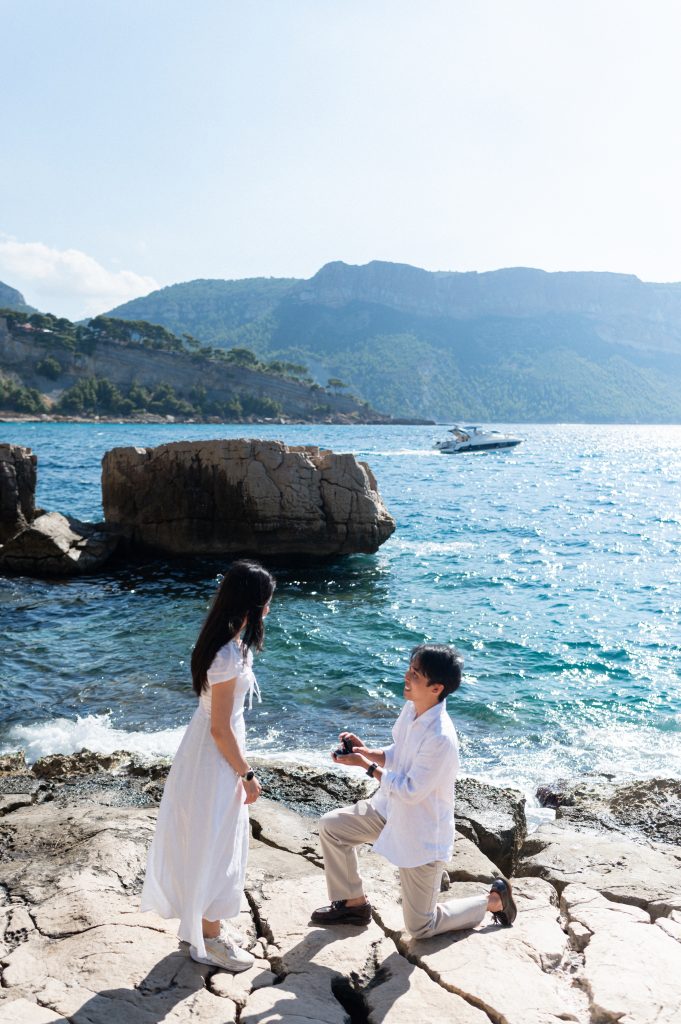 Surprise proposal in Cassis, South of France